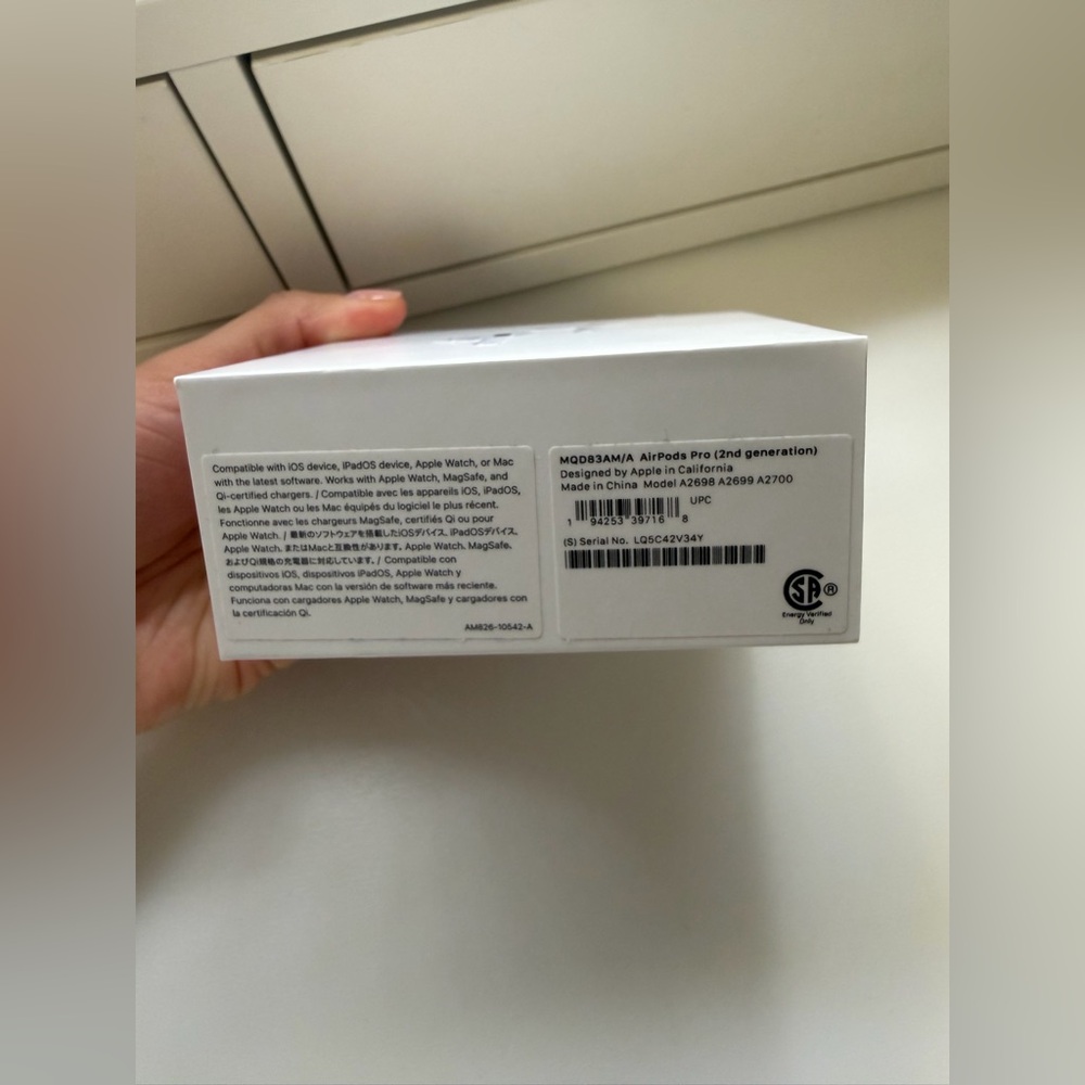 Apple AirPods Pro 2nd Generation - Picture 15 of 17